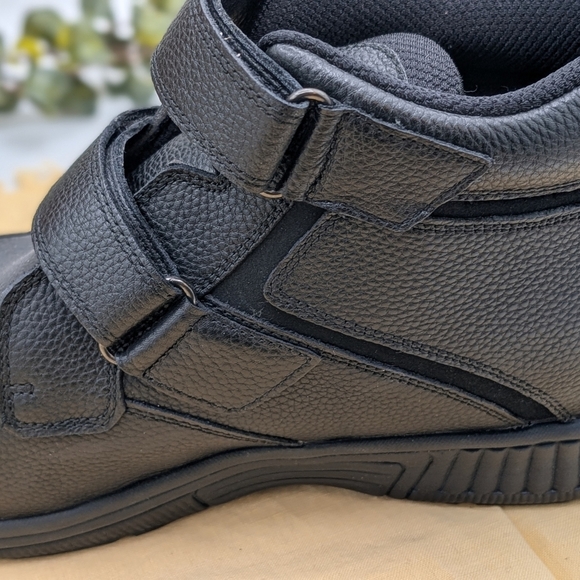 Orthofeet Men’s Size 13 4E Extra Wide #581 Black Strap Comfort Shoes Orthopedic main image 2